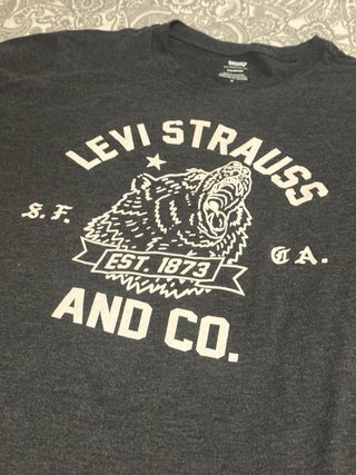 Camiseta Levi's Oso Estampado Talla M
