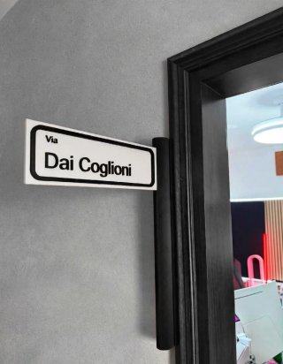 Segnale Via Dai Ciglioni con asta nera