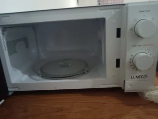 Microondas Lumeco casi nuevo