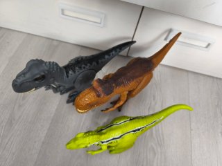 3 Dinosaurios de Juguete con Movimiento