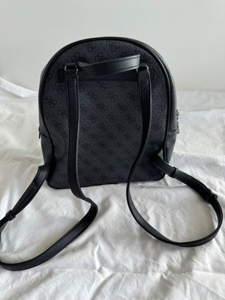 Mini mochila Guess negra · monogram