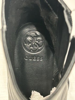Tacones GUESS negros y plateados talla 39