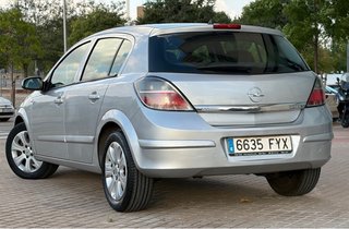 Opel Astra 2007