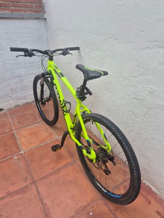 Bicicleta B'TWIN Rockrider 520