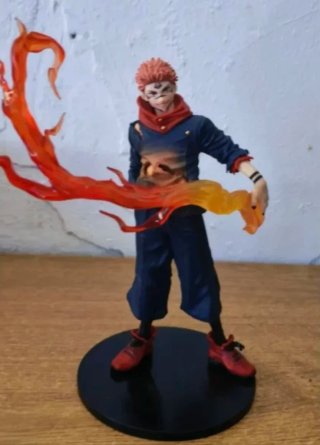 Figura Anime con efecto fuego