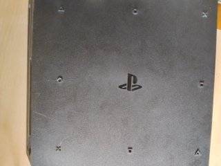 PS4 Pro 1TB + 2 Mandos + 2 Juegos