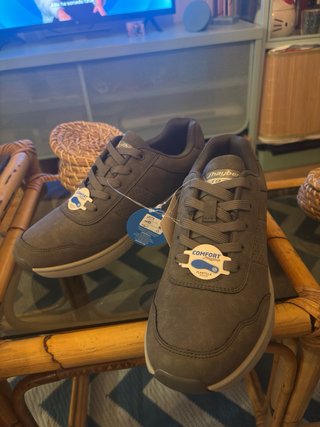 Zapatillas casual j’hayber t42 confort A estrenar