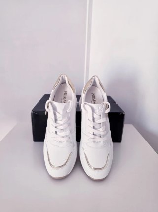 ZAPATILLAS CON PLATAFORMA "PRIMADONNA COLLECTION"