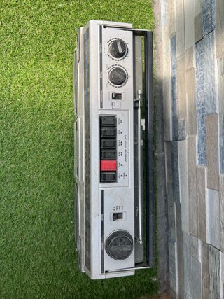 Radio Cassette Sanyo M9802AK Vintage Años 80