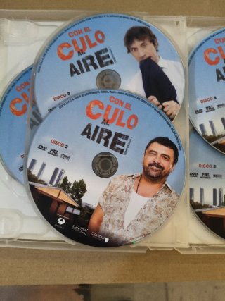 Con el culo al aire - Temporada 1 DVD