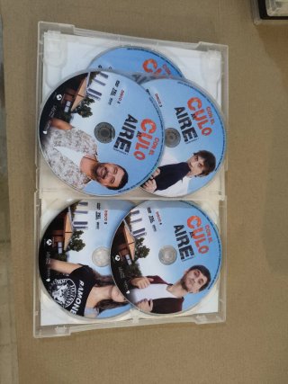 Con el culo al aire - Temporada 1 DVD