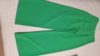 Pantalón XOXO verde talla 7/8