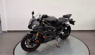 Yamaha R6R 2009 Negra 12.600 km