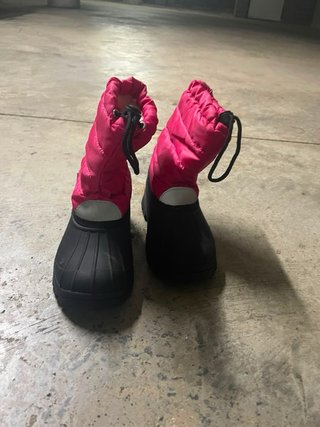 Botas de agua infantiles rosas y negras