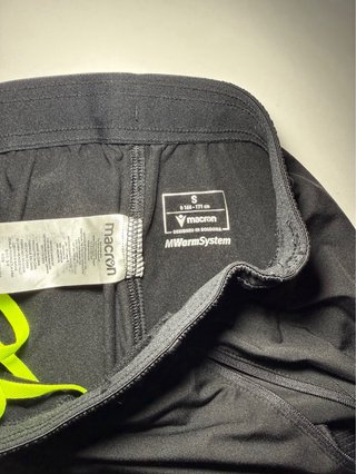 Pantalón Chándal Árbitro Macron Negro