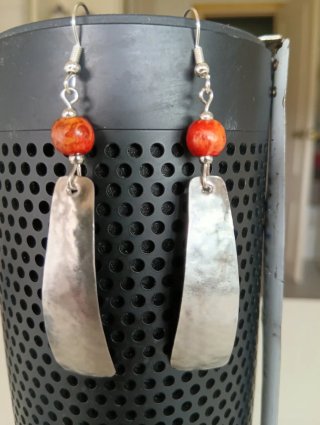 Pendientes artesanales naranja y plata