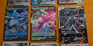 Lote 9 cartas Pokémon V, VMAX, V-ASTRO