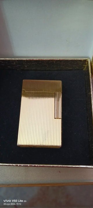 Mechero antiguo Silver Match dorado con una m
