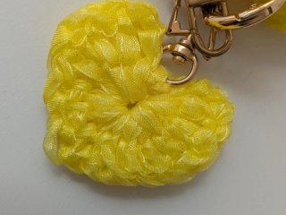 Bolso de organza amarillo hecho a mano