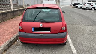 Renault Clio del 2003. Ha salido muy bueno.