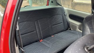 Renault Clio del 2003. Ha salido muy bueno.