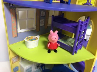 casa Peppa Pig de 3 plantas
