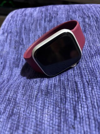 Apple Watch Series 7, con correas