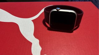 Apple Watch Series 7, con correas