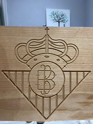 Escudo Betis tallado madera hecho a mano