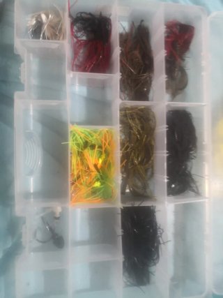 Caja Señuelos Pesca Jigs Varios Colores
