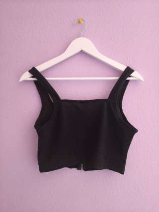 Top Negro Shein Talla M Cremallera