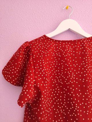 Top Shein lunares rojo talla L