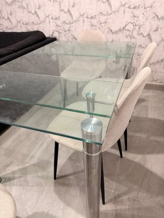 Mesa de comedor de cristal