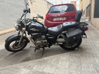 Suzuki Marauder 250cc Negra
