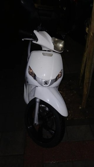 Scooter Negro y Blanco