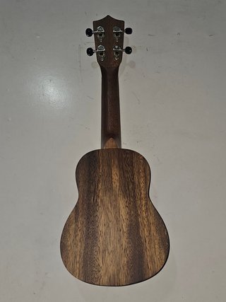 Ukelele Flight Gris con Funda