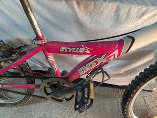 Bicicleta niña rosa y blanca
