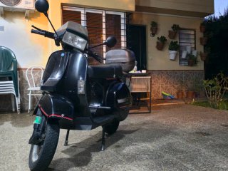 Vespa TX 200 Negra