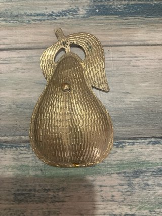 Vaciabolsillos pera latón esmaltado vintage