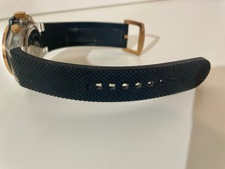 Reloj Yanes Lepanto Cronógrafo dorado y negro