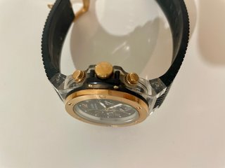 Reloj Yanes Lepanto Cronógrafo dorado y negro