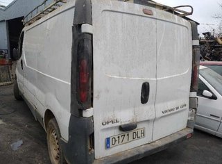 Opel polea vivaro furgon techo elev. 2.9t 120910