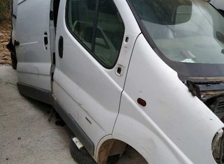 Opel polea vivaro furgon techo elev. 2.9t 120910