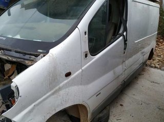 Opel polea vivaro furgon techo elev. 2.9t 120910