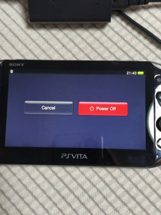 PS Vita Slim PCH-2016 + Tarjeta 8GB