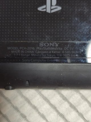 PS Vita Slim PCH-2016 + Tarjeta 8GB