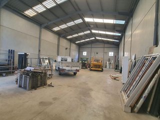 Nave industrial en alquiler en Huétor Tájar