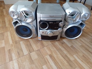 Equipo de música Panasonic 5 CD Changer