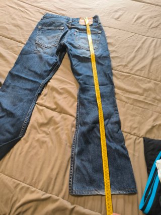 Vaqueros Levi's 516 Azules. Talla W28