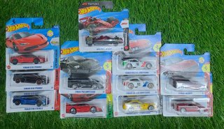 Lote 11 Coches Hot Wheels Ferrari